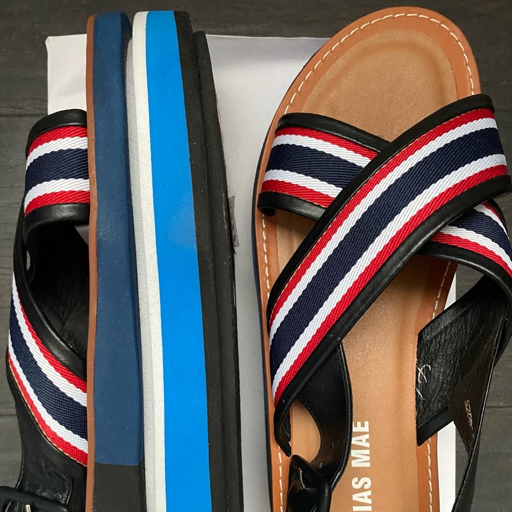 Women’s platform sandals